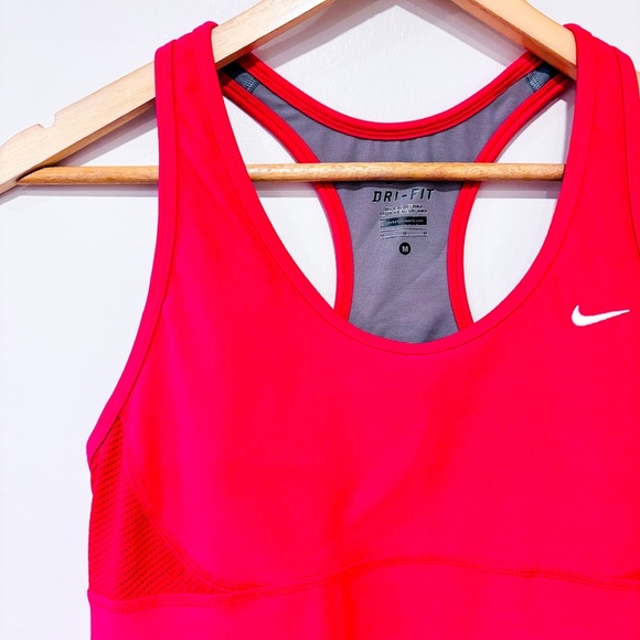 NIKE Pink sports tank top - Picture 2 of 6